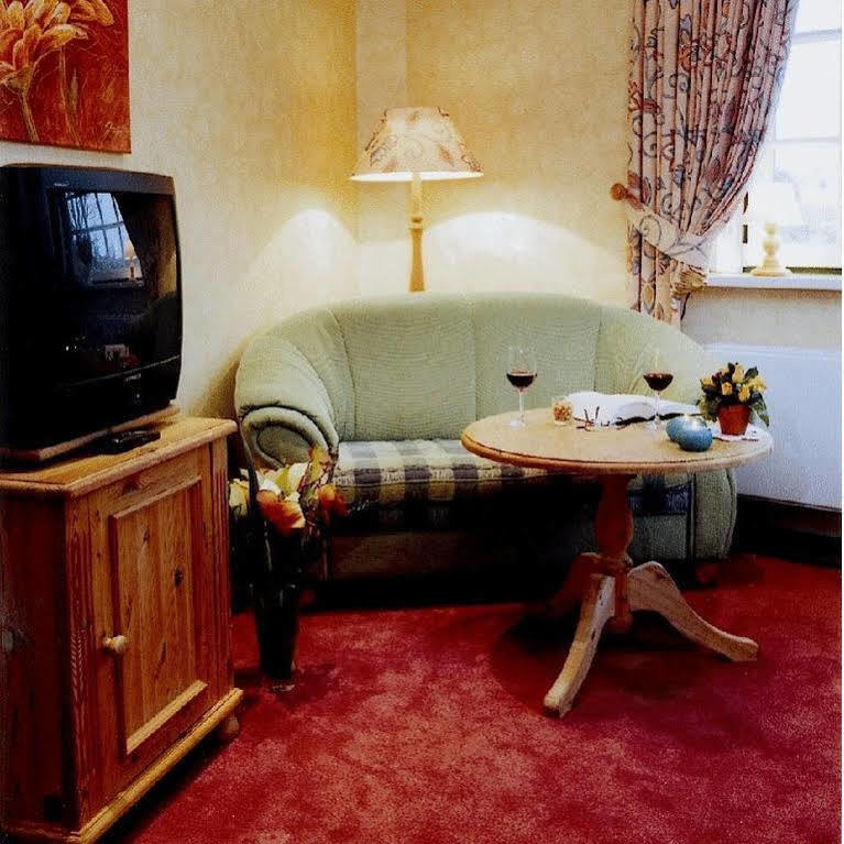 Hotel Am Steendamm Ойтен Экстерьер фото